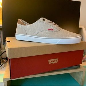 Levi’s mens canvas sneaker size 10.5